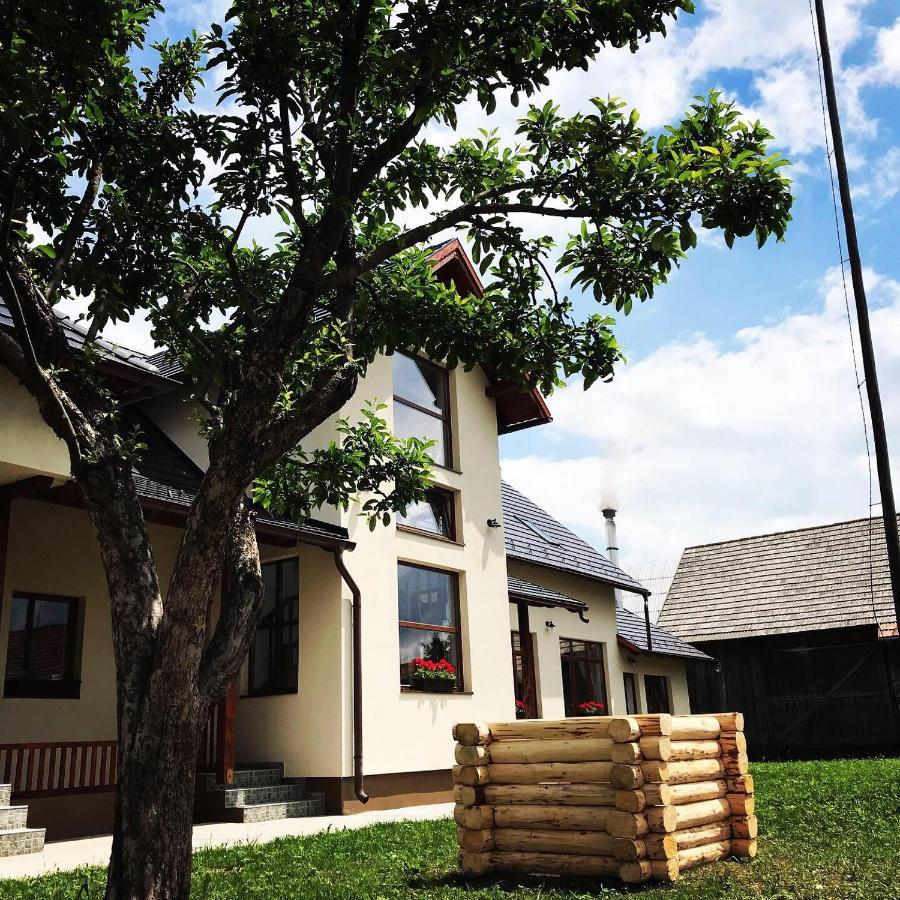Bed and Breakfast Famives Vendeghaz Racul Exterior foto