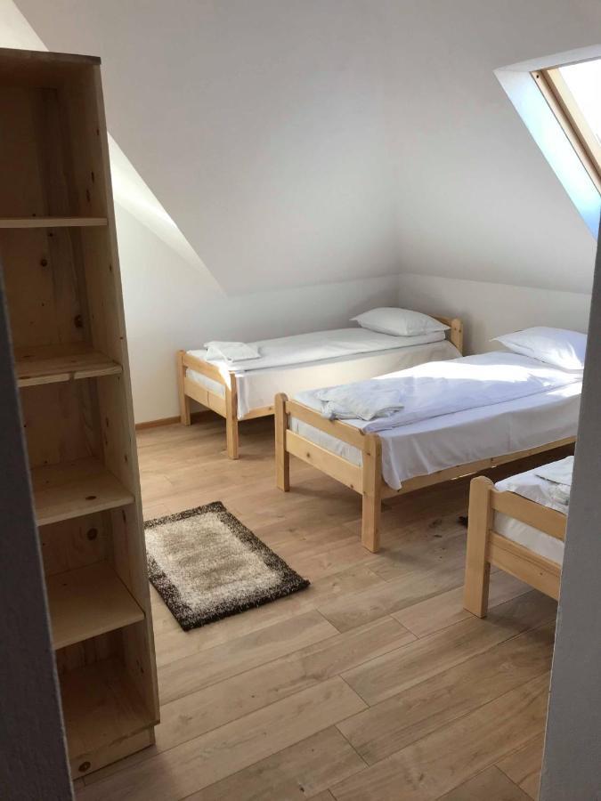 Bed and Breakfast Famives Vendeghaz Racul Exterior foto