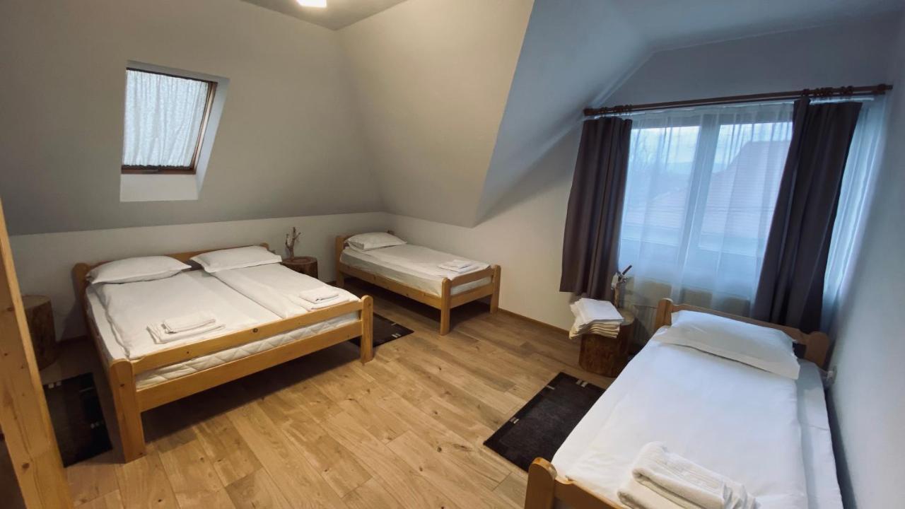 Bed and Breakfast Famives Vendeghaz Racul Exterior foto