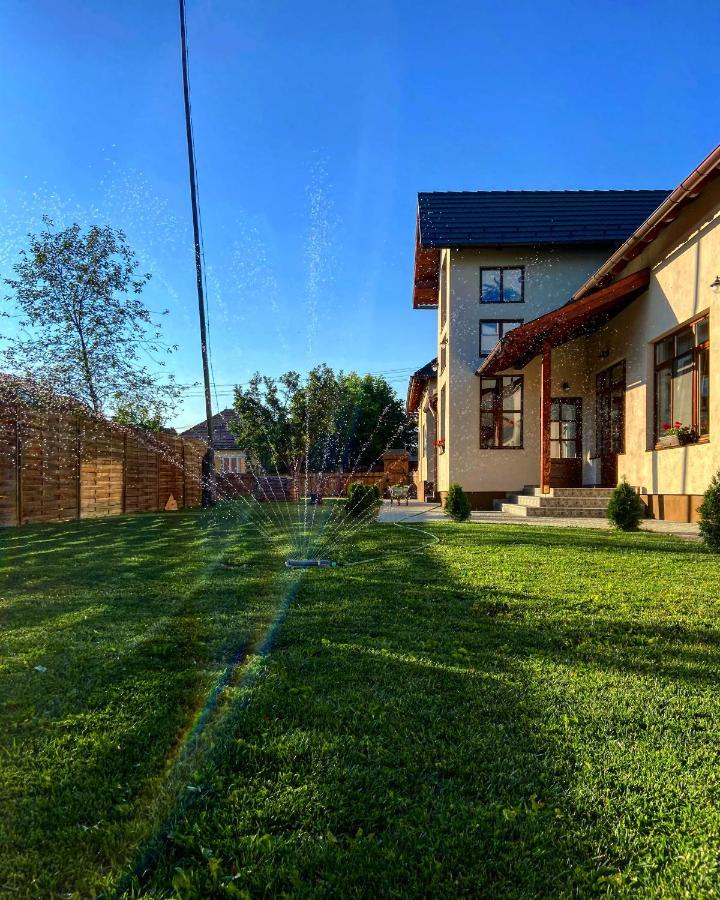 Bed and Breakfast Famives Vendeghaz Racul Exterior foto