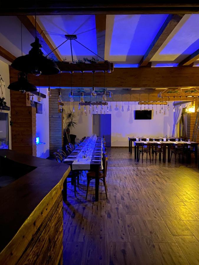 Bed and Breakfast Famives Vendeghaz Racul Exterior foto