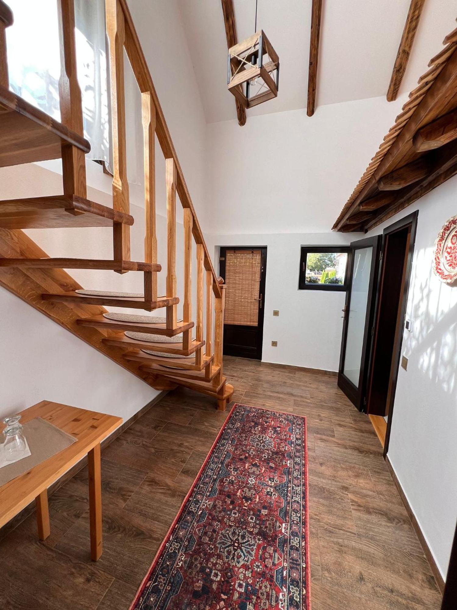 Bed and Breakfast Famives Vendeghaz Racul Exterior foto