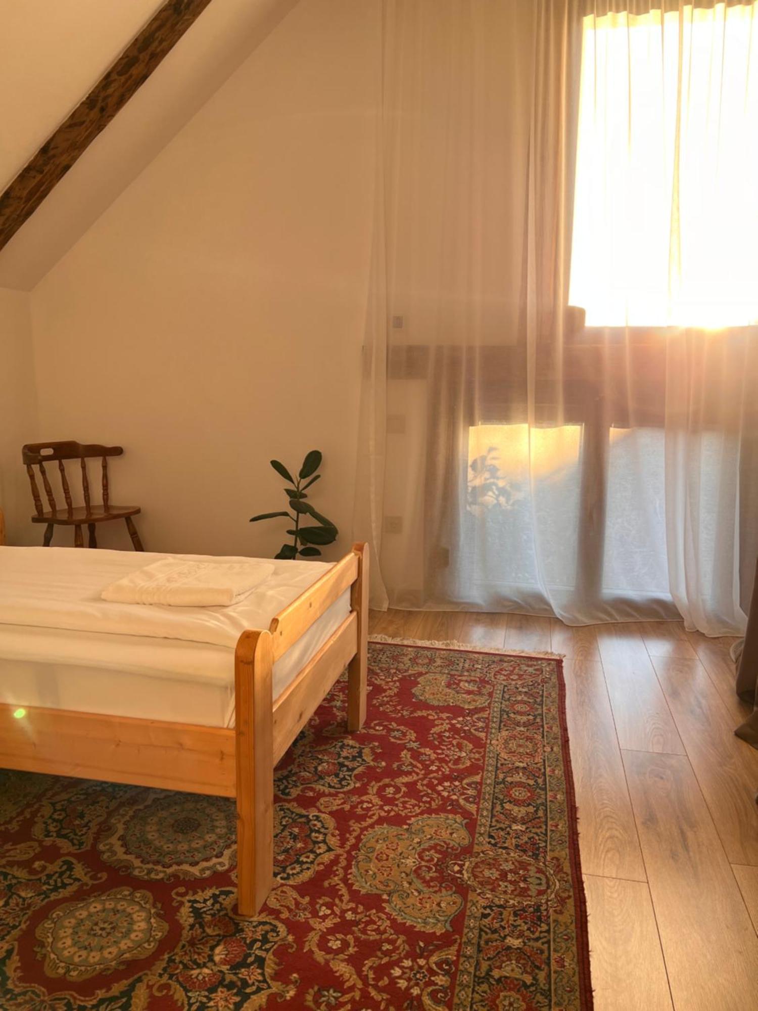 Bed and Breakfast Famives Vendeghaz Racul Exterior foto