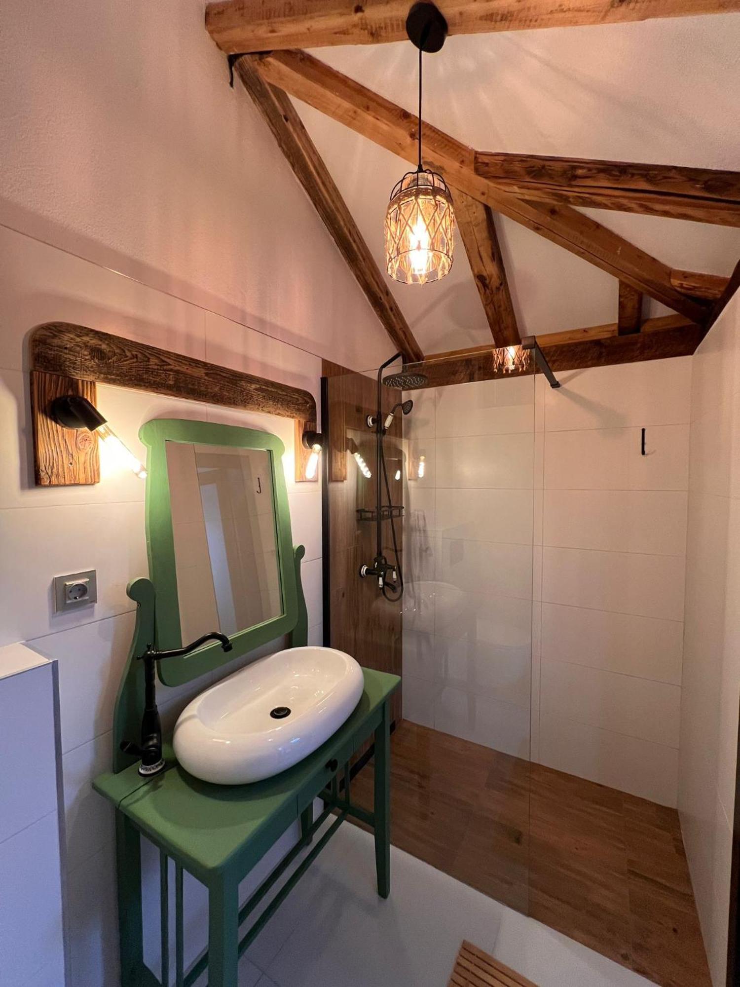 Bed and Breakfast Famives Vendeghaz Racul Exterior foto